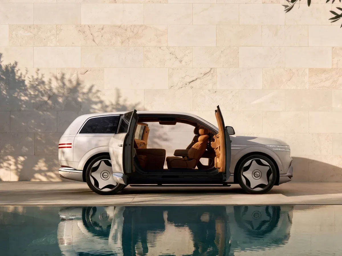 2028 Genesis GV90 exterior