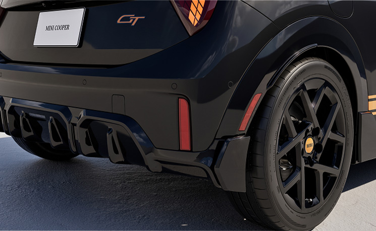 Close up of 1998 GT JCW Wheels.