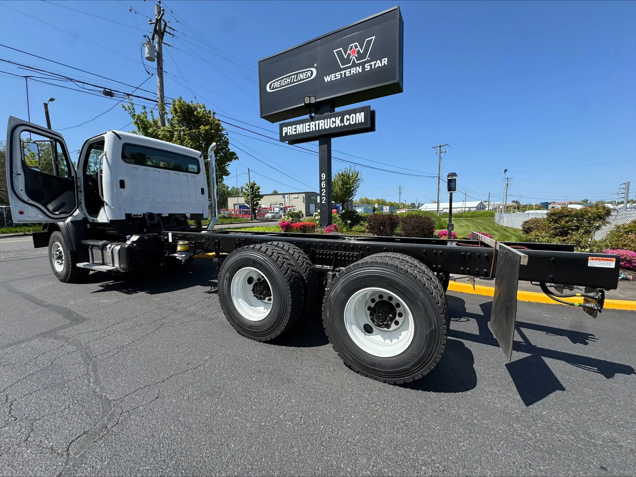 Freightliner Detail 3