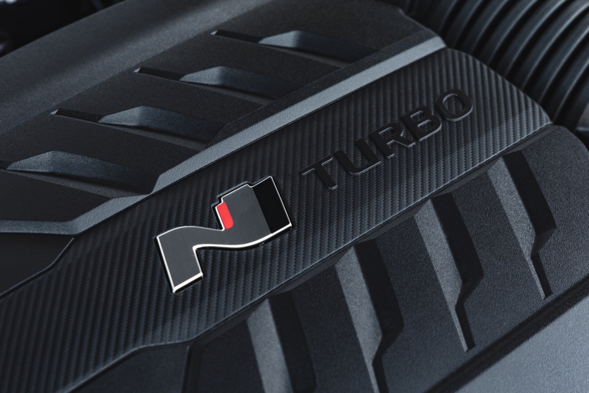 Hyundai turbo engine cover