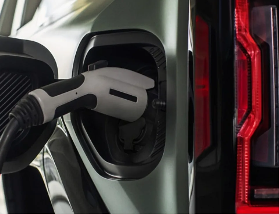 GMC EV Protection Plan benefits GMC EV Protection Plan EV-focused benefits graphic